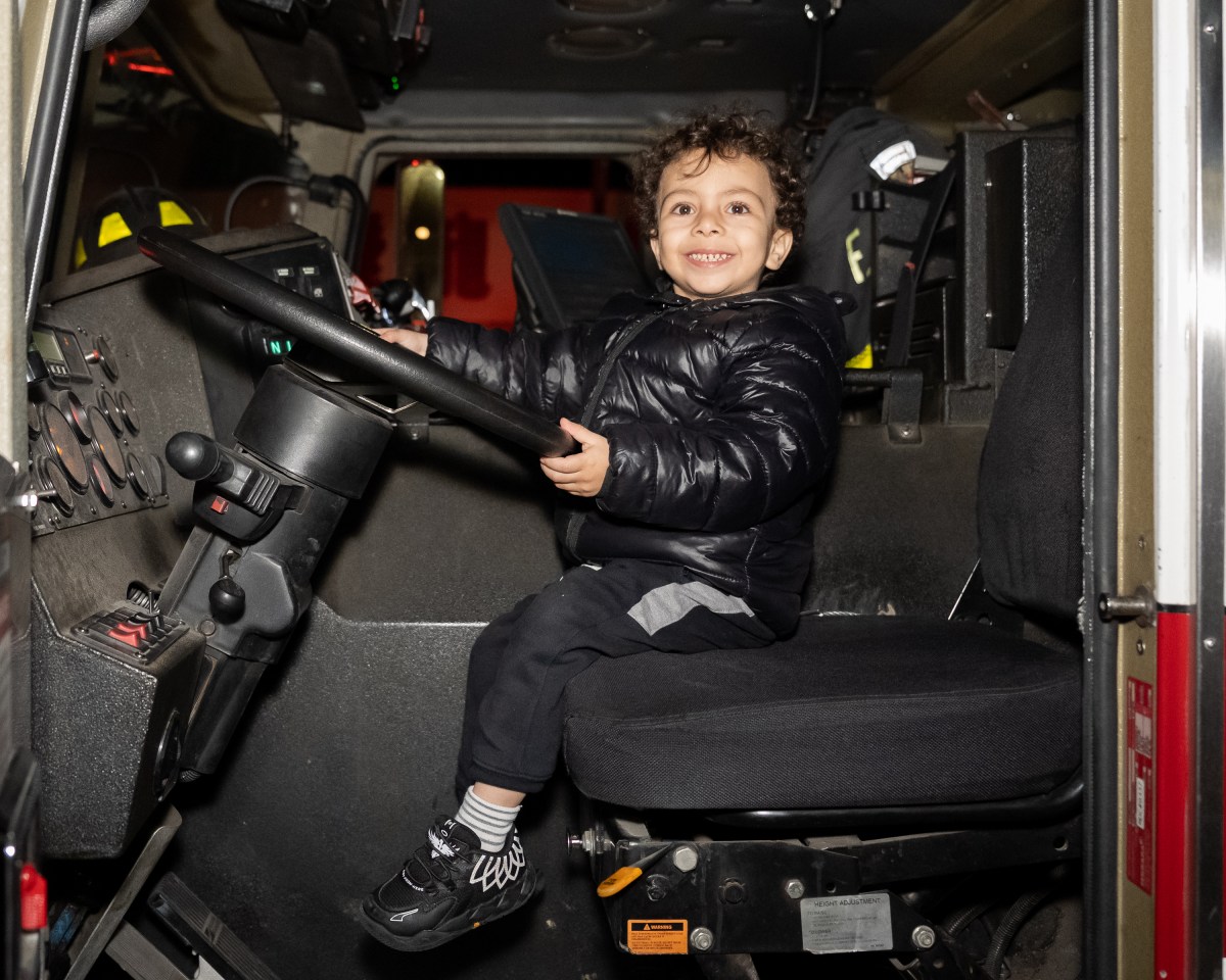 NY:  Maimonides Pediatric Hematology & Oncology department hosts holiday event