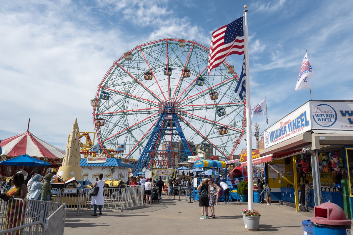 deno's wonder wheel